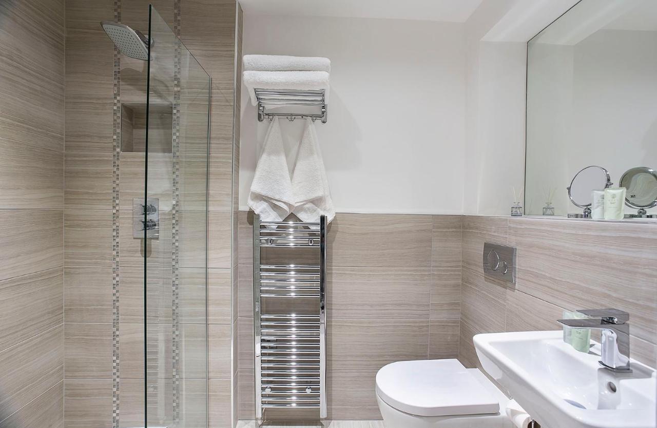 Waters Edge At Cocoa Suites Γιορκ Εξωτερικό φωτογραφία