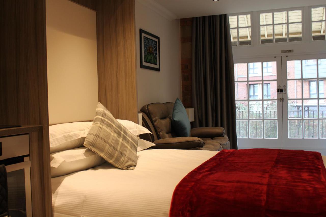 Waters Edge At Cocoa Suites Γιορκ Εξωτερικό φωτογραφία
