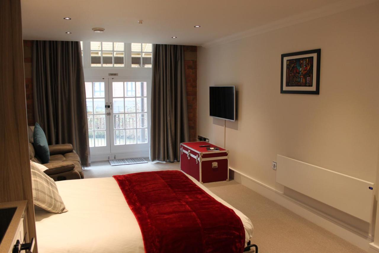 Waters Edge At Cocoa Suites Γιορκ Εξωτερικό φωτογραφία